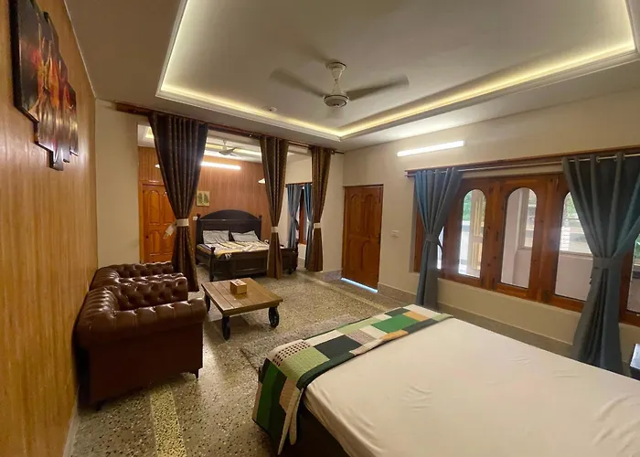 Republika Central Hotel & Resort